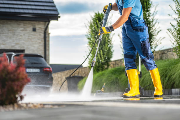 Best Driveway Pressure Washing  in Montgomery, OH